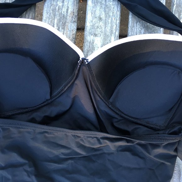 Gorgeous Simone Black Retro Halter One Piece Swimsuit - Picture 4 of 9